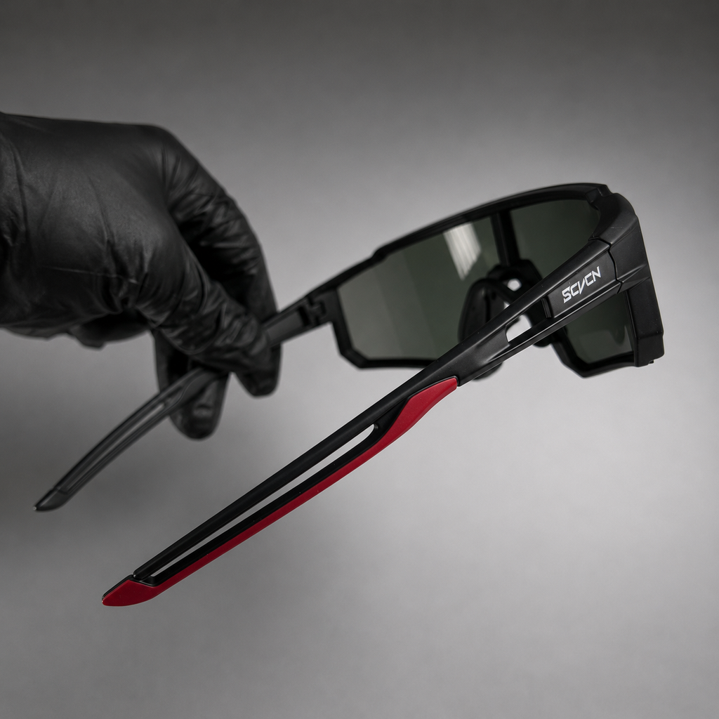 SCVCN Black Red Mirror - detalle nariguera ergonómica CAT.3