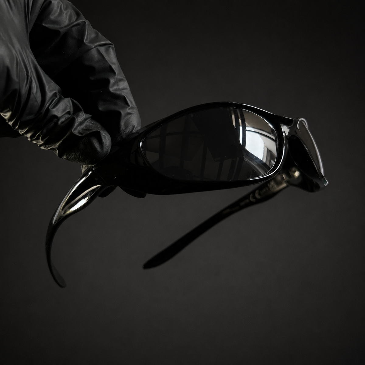 SPY-01